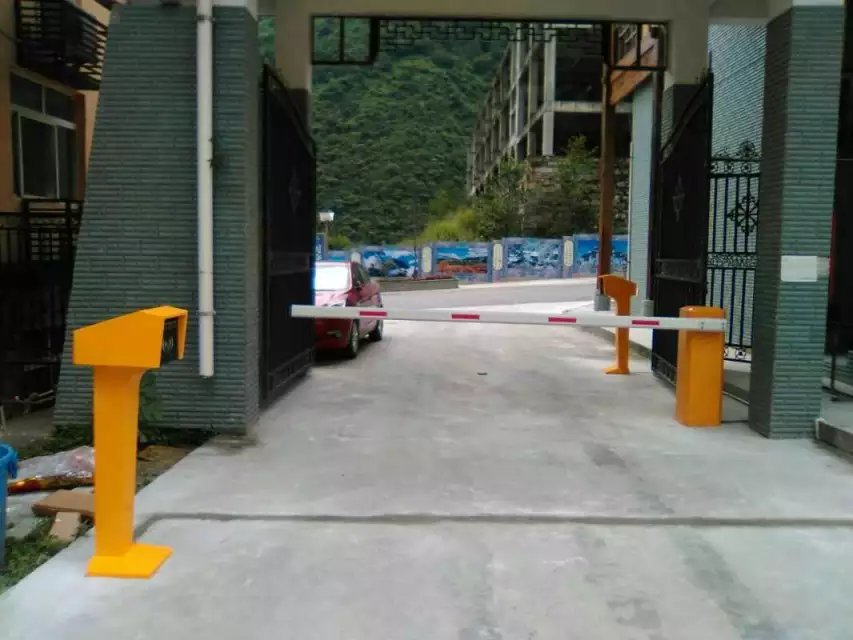 马山县马山县四川巴中市道闸